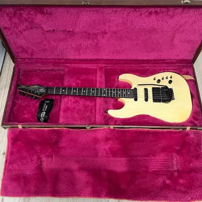 Gibson WRC (Wayne Charvel) Showcase 1988 - Made in USA - Relic'd Vintage White - Rare image 12