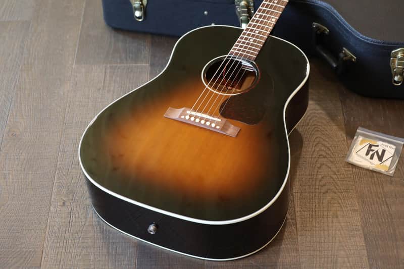2001 Gibson J-45 Standard Acoustic/ Electric Dreadnaught Guitar