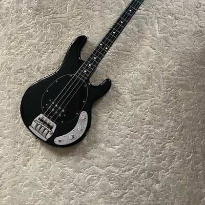 Music Man Cutlass I Bass - 1983 w/ original fly case image 3