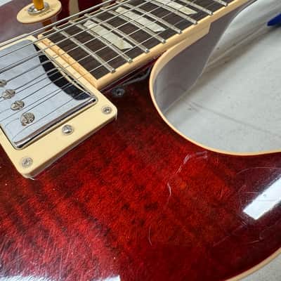 Gibson Les Paul Classic Guitar with Case 2014 image 20