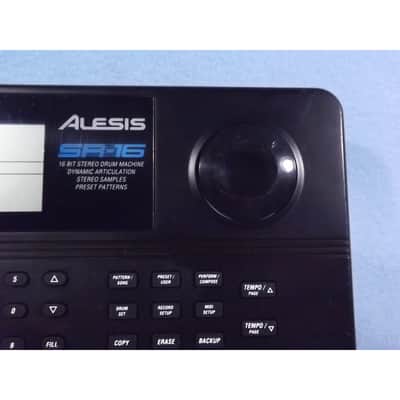 Immagine Alesis SR-16 Drum Machine (16 BIT) - 4
