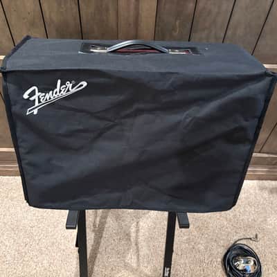 Fender '65 Reissue Deluxe Reverb FSR Limited Edition 22-Watt 1x12" Guitar Combo 2010s - Wine Red image 7