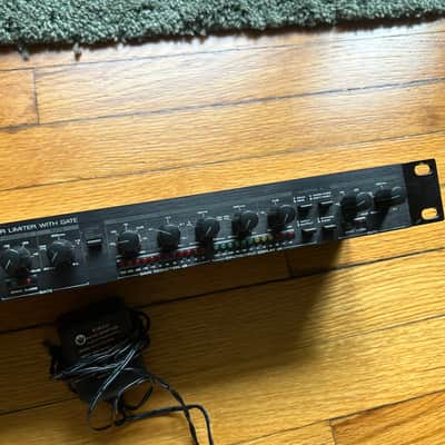 Alesis 3630 Compressor Dual Channel w/ Power Supply image 3