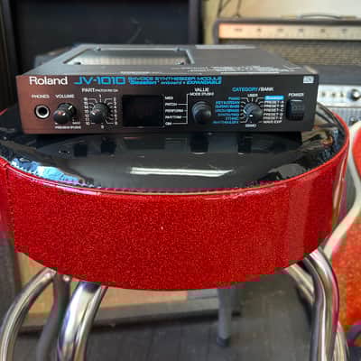 Roland JV-1010 64-Voice Synthesizer Module 1999 - 2003 - Black