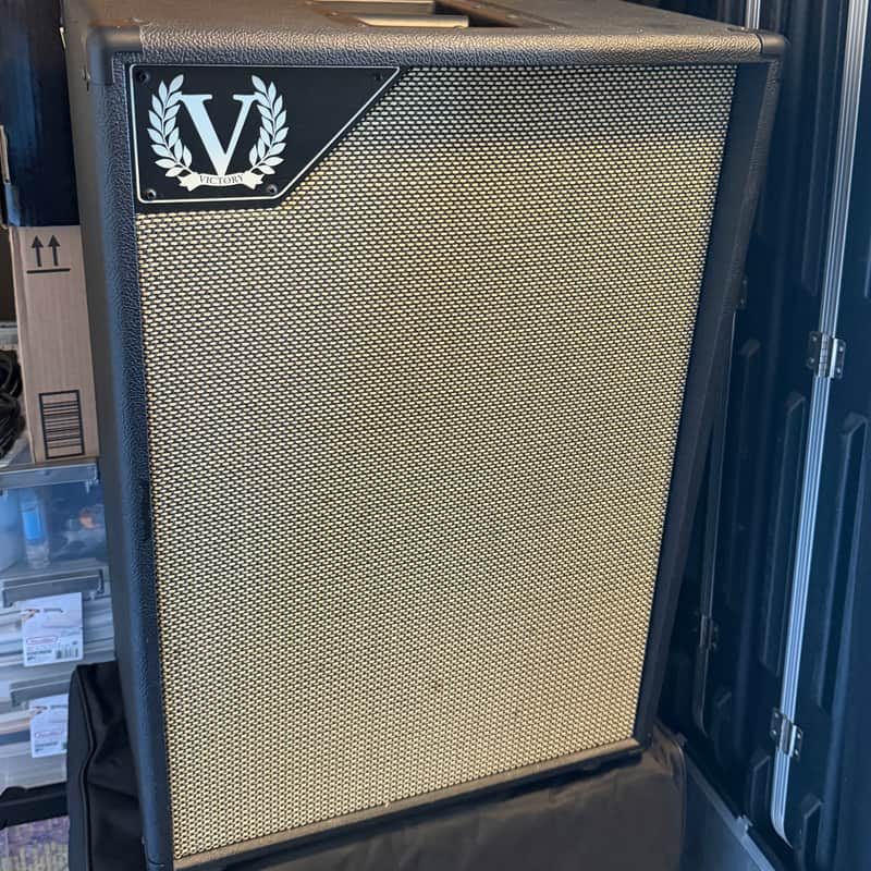 Victory Amps V212-VV 120-Watt 2x12" Guitar Speaker Cabinet 2014 - Black with S&P cloth image 1