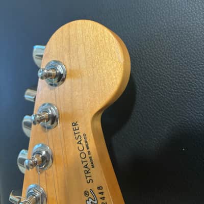 Fender Stratocaster MIM 1999 - Maroon image 6