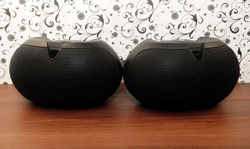 Electro-Voice (EV) EVID 3.2 Dual 3.5" Surface-Mount Loudspeaker (PAIR) image 1