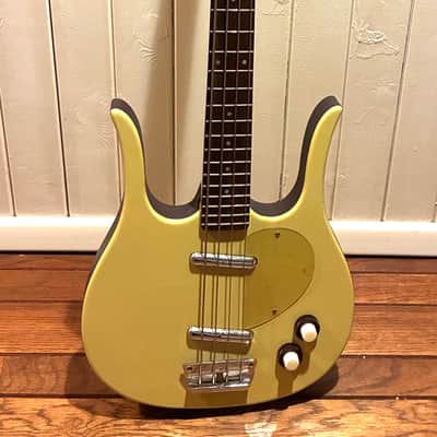 Danelectro Longhorn Bass MIK Late 90s - Yellow with brown sides image 1