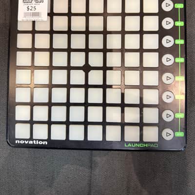 Novation Launchpad MKI Pad Controller 2009 - 2014 - Black image 1