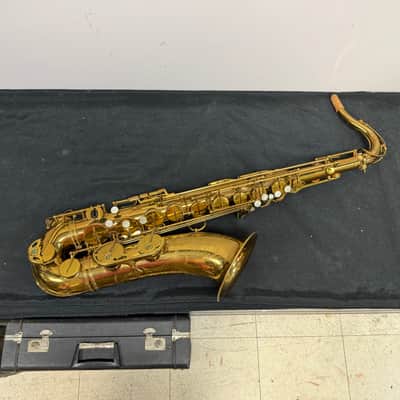 Vintage Selmer Paris Mark VI Tenor Sax Saxophone with Original Case and Mouthpiece Original Lacquer Just Re-Padded 1958 image 2