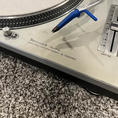 Technics SL-1200MK2 1979 - 2010 - Silver image 3