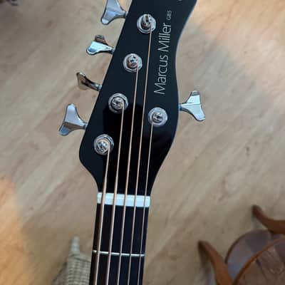 Sire Marcus Miller GB5-5 String 2024 - Black image 6