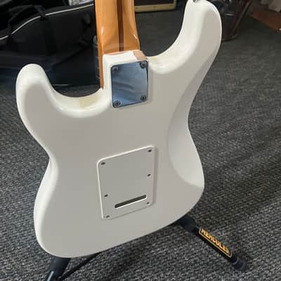 Fender Stratocaster 2015 - Olympic white image 15