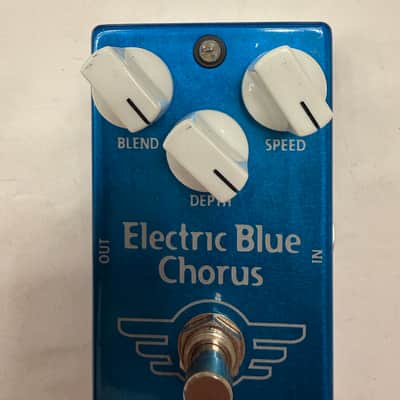 Mad Professor Deep Blue Chorus Analog Guitar Effect Pedal image 2