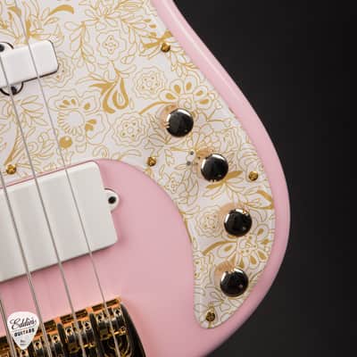 Sandberg Limited Edition California V-TM Ida Nielsen Signature 5-String - Strawberry Milkshake image 14