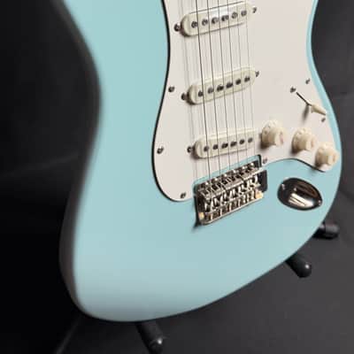 Squier FSR Classic Vibe 70's Stratocaster Electric Guitar Sonic Blue Finish (693) image 5