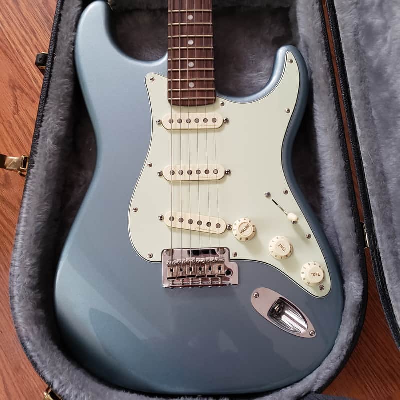 Fender Roadhouse Stratocaster