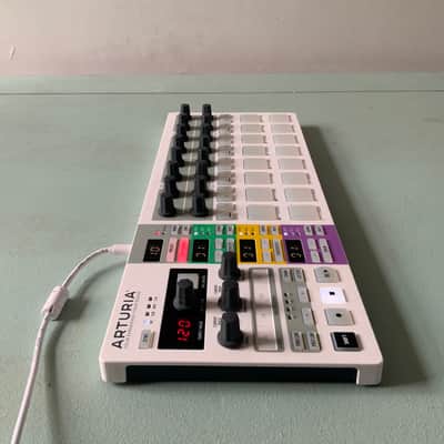 Arturia BeatStep Pro Sequencer – with MIDI Adaptors image 3