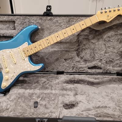 Fender American Elite Stratocaster Electric Guitar – Ocean Turquoise image 1