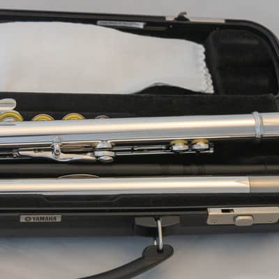 Yamaha YFL-200AD Advantage Standard Flute *Overhauled New Pads *Ready to play image 8