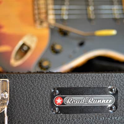 American Fender Stratocaster Sunburst Relic Noiseless Pickups image 18