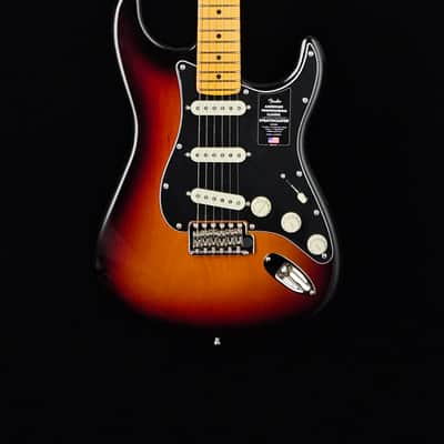 Fender American Professional Classic Stratocaster Electric Guitar - 3-color Sunburst -  NEW ! image 2