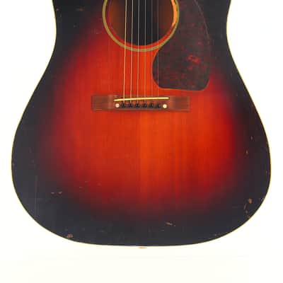 Gibson J-45 "Banner Logo" 1944 with maple back and sides - war years, character and the unmistakable Gibson slope-shoulder sound image 2