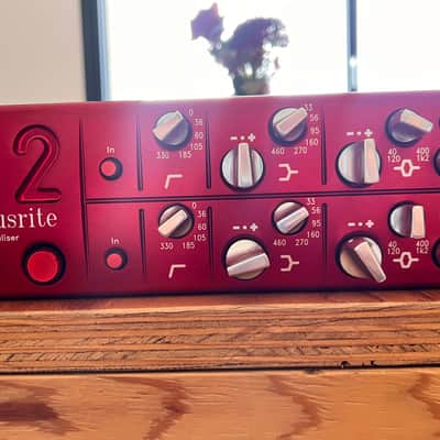 Focusrite Red 2 Dual Equalizer 1990s - Red image 2