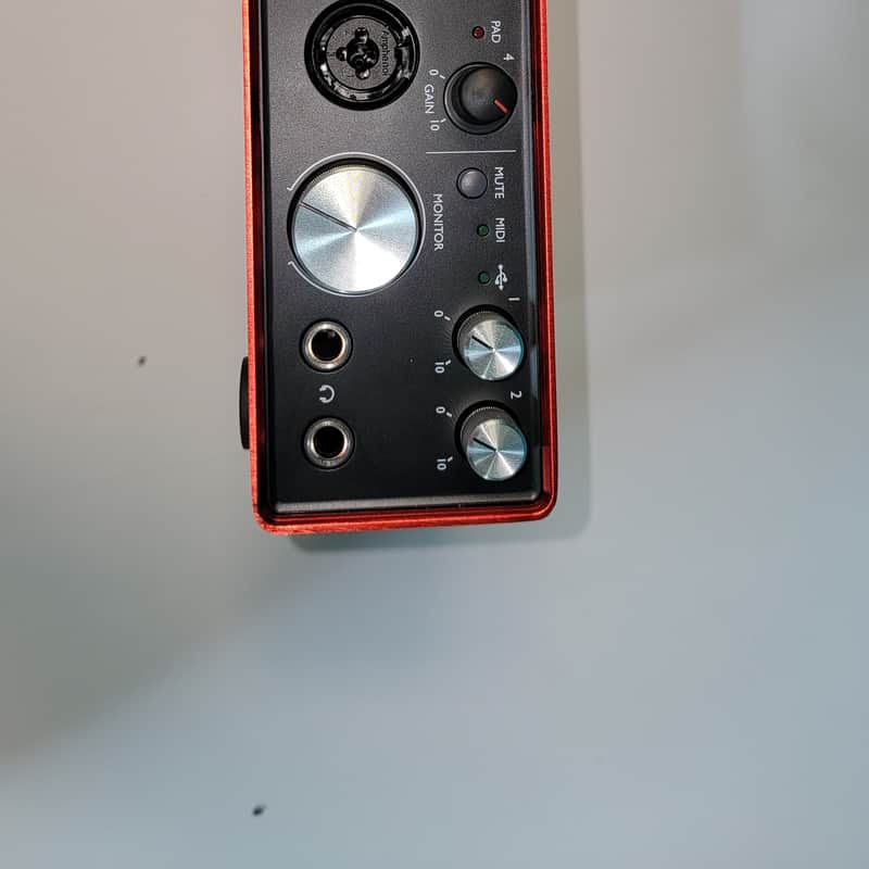 2016 – 2018 Focusrite Scarlett 18i8 2nd Gen USB Audio Interfac…