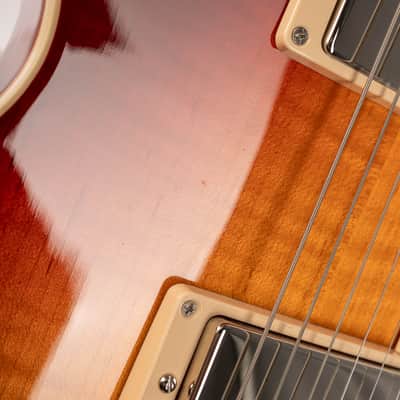 Gibson Les Paul Standard 50s Figured Top, Heritage Cherry Sunburst | Demo image 17