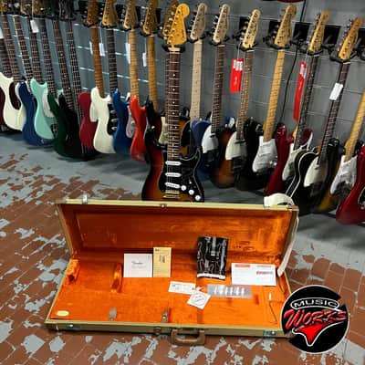 Fender   Stratocaster Stevie Ray Vaughan Srv Sunburst Signature image 8