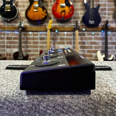 Positive Grid BT4 Bluetooth MIDI Pedalboard Controller 2010s - Silver image 6