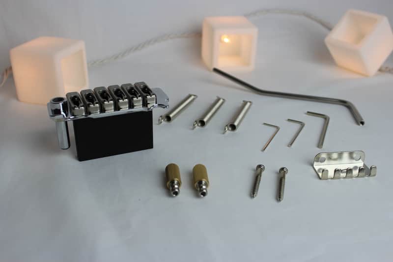 Wilkinson WVS50 IIK Tremolo - Chrome image 1