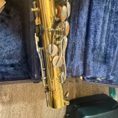 Yamaha YAS-23 Alto Saxophone image 9