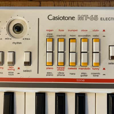 Casio MT-65 Casiotone vintage 80s Synthesizer image 3