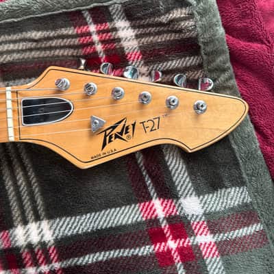 Peavey T-27 1981 - 1983 - Red image 2