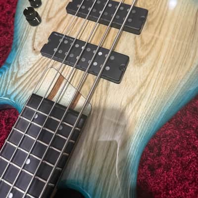 Sire 2nd Generation Marcus Miller M5 2021 - Transparent Blue image 1