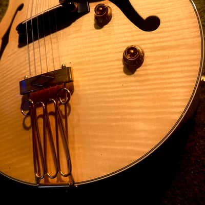 Yamaha AEX1500 Acoustic Electric Hybrid Jazz Guitar - Natural image 2