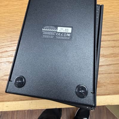 Gamechanger Audio  Light Pedal Optical Spring Reverb 2020 - Black image 2