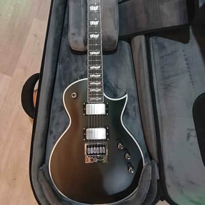 ESP LTD EC-1000 Evertune BB Electric Guitar MINT 2022 - Black Satin image 2