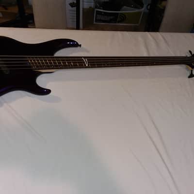 Dingwall Leland Sklar Signature 5 string .  I AM PUTTING THIS BASS ON E-BAY. Make an Offer Before A Bidding Match Begins. image 7