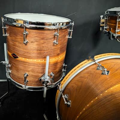 Craviotto Walnut with Cherry Inlay 4 Piece Shell Pack image 6