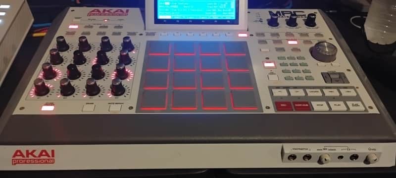 Akai MPC Renaissance Groove Production Studio 2012 - 2019 - Grey image 1