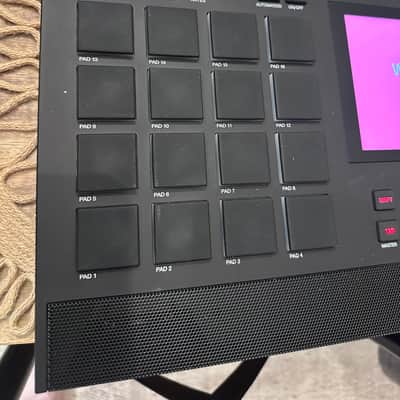 Akai MPC Live II Standalone Sampler / Sequencer 2020 - Present Black image 6