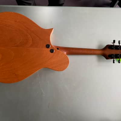 Tacoma Mandolin image 4