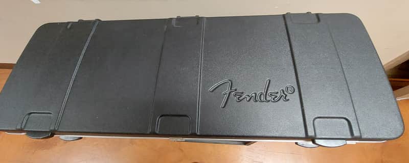 SKB  Fender Stratocaster / Telecaster Case Pre-Owned image 1