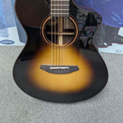 Breedlove Performer pro concert CE tobacco burst 2025 image 1