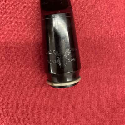 C.G. Conn "New Wonder" Low Pitch Alto Saxophone 1924-1925 USA - Silver image 17