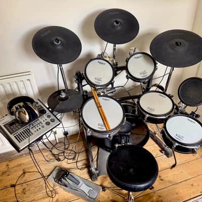 Roland TD20 (Extended/ customised) V-Drums 11 piece electronic kit
