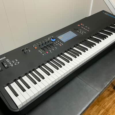 Yamaha MODX M8 88-Key 16-Voice Synthesizer 2025 - Present - Black image 8